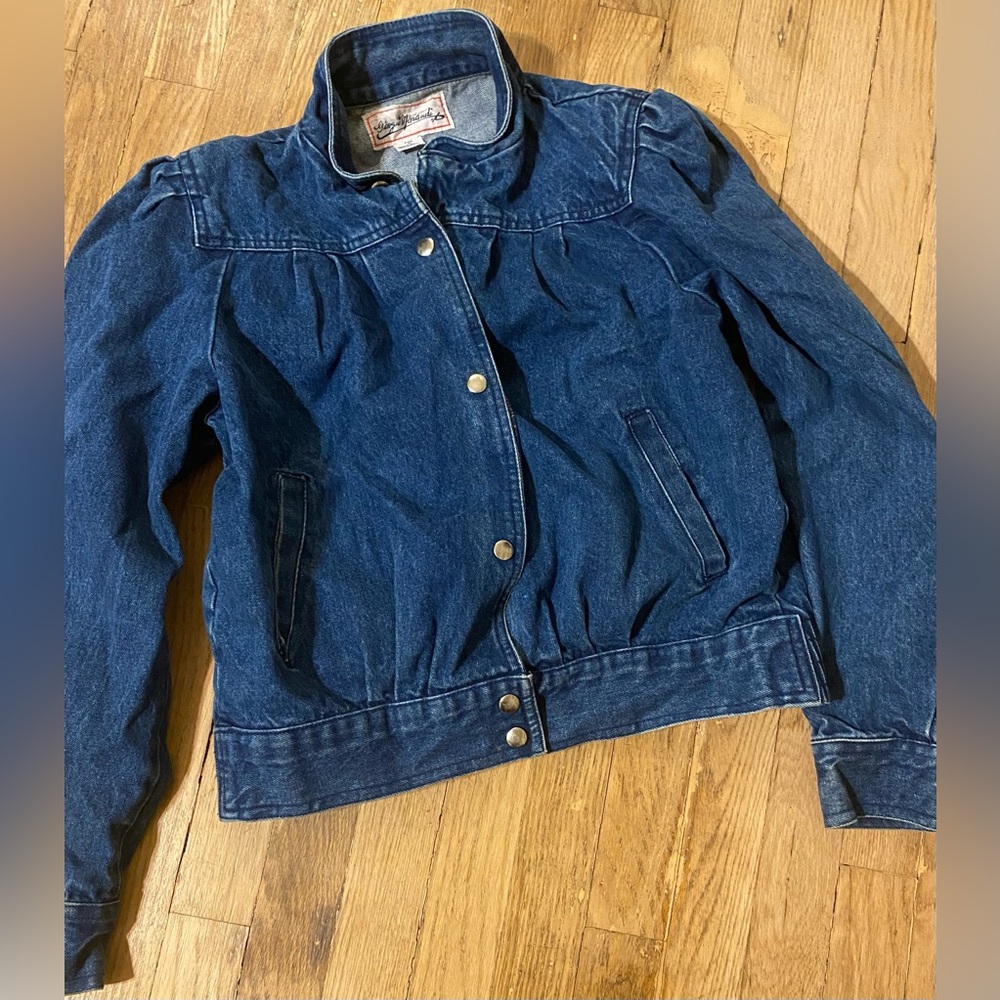 Women’s Vintage Jean Jacket